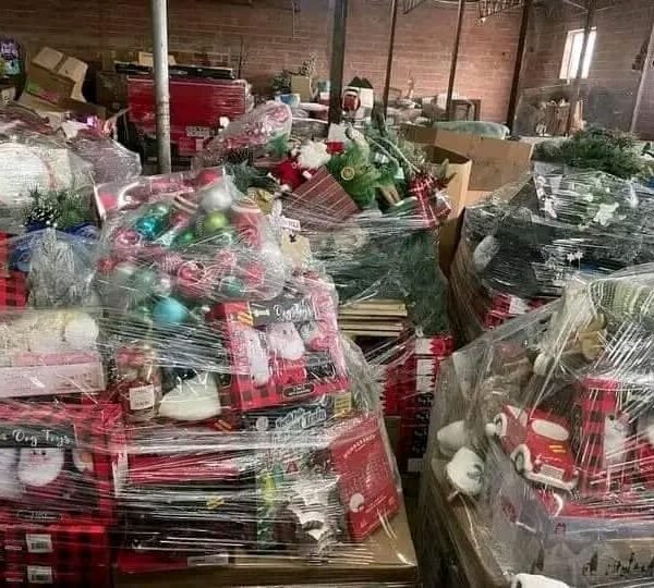 Christmas Decor Wholesale & Lights Pallet