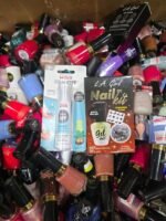Name Brand Makeup (Polish Load Pallet) - Image 11