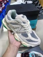 New Balance 990 / 550 Pallet - Image 2