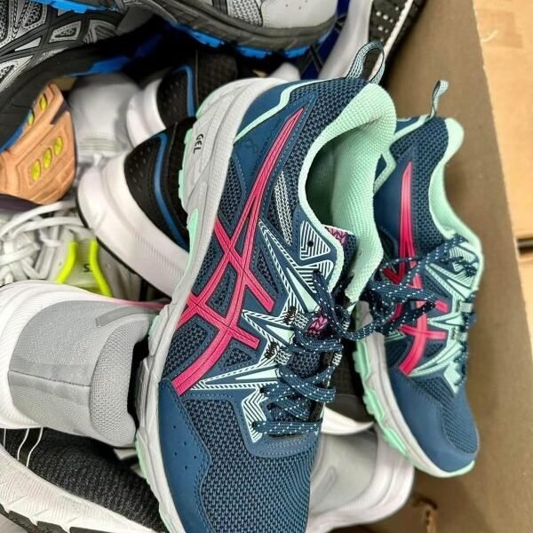 Sport Shoes Pallet